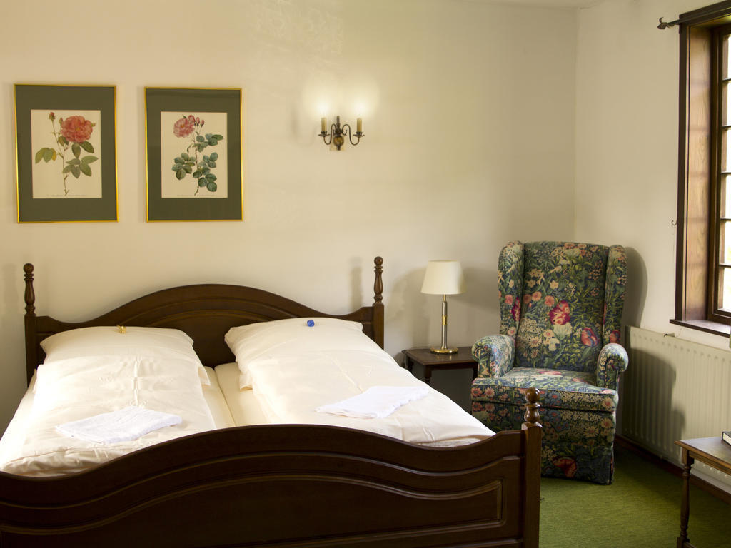 Hotel & Restaurant Gut Hungenbach Kurten Room photo